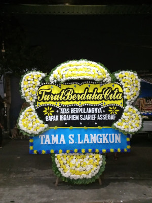 Papan Bunga Duka di Kei Kecil Barat