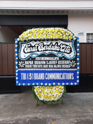 Papan Bunga Duka di Kei Kecil Barat